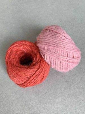 ШПАГАТ ДЖУТОВЫЙ КРАСНЫЙ И РОЗОВЫЙ 30±2 м (толщина 1,5-2 мм)